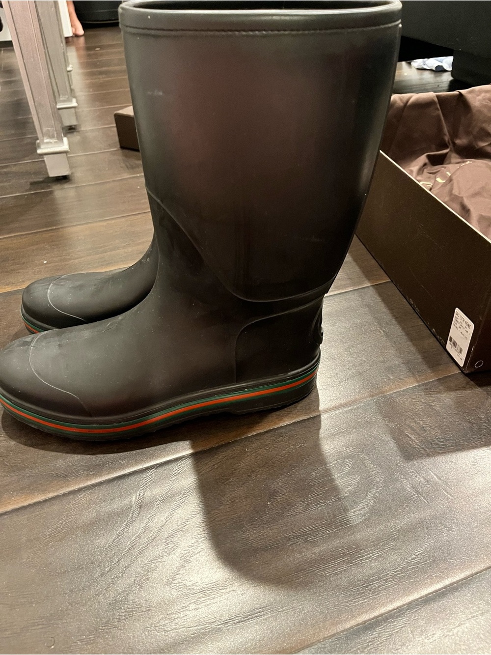 Gucci Black Rain & Snow Boots with Green and Red Stripe - Picture 7 of 11